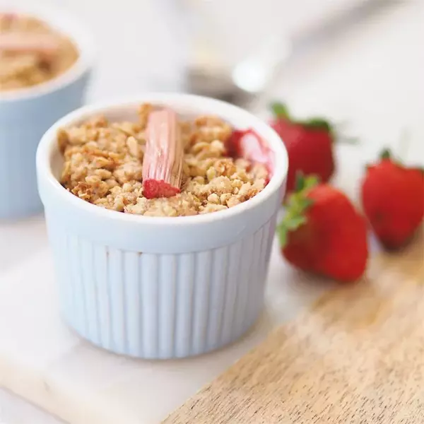 Mini Rhubarb Crumbles Mini Rhubarb Crumbles