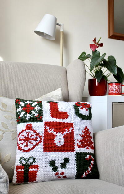Cozy Christmas Cushion Cozy Christmas Cushion
