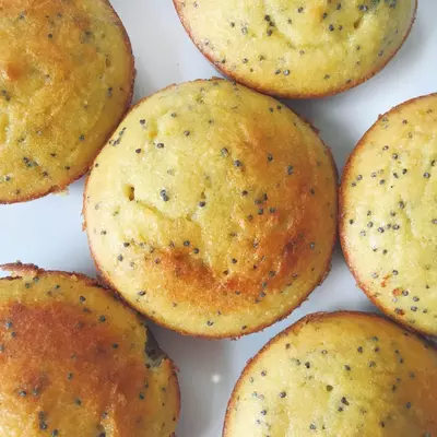 Healthy Lemon And Poppy Seed Muffins 