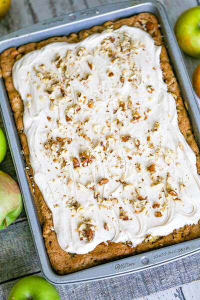 Chunky Apple Walnut Cake