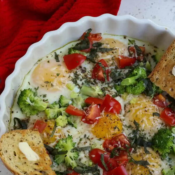 Easy Baked Eggs 