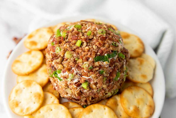 Easy Pecan Bacon Cheeseball Recipe Easy Pecan Bacon Cheeseball Recipe