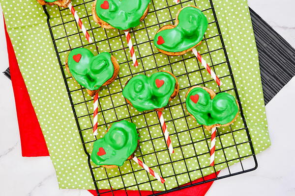Grinch Cinnamon Rolls Grinch Cinnamon Rolls