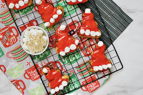 Santa Hat Cinnamon Rolls Santa Hat Cinnamon Rolls