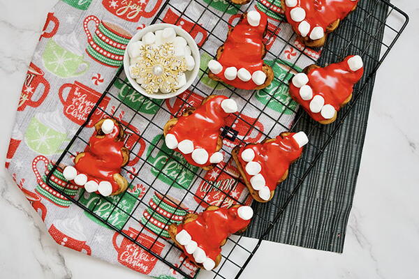Santa Hat Cinnamon Rolls Santa Hat Cinnamon Rolls