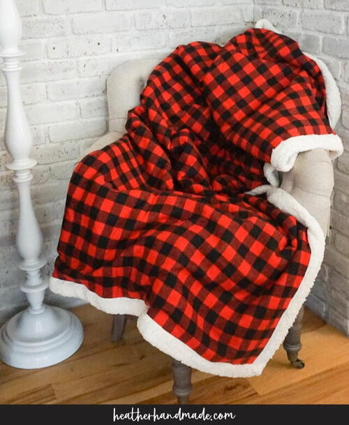DIY Flannel And Sherpa Blanket DIY Flannel And Sherpa Blanket