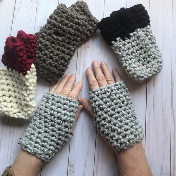 Short And Chunky Fingerless Gloves Short And Chunky Fingerless Gloves