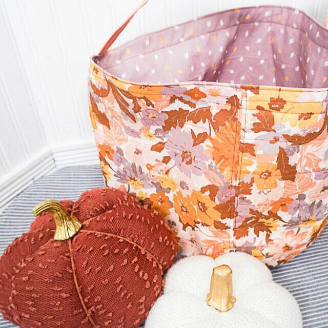 DIY Fall or Halloween Fabric Bucket DIY Fall or Halloween Fabric Bucket