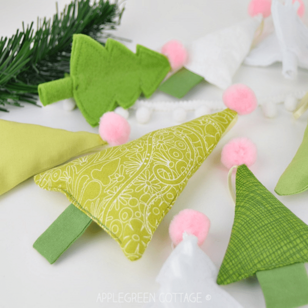 DIY Christmas Tree Ornaments DIY Christmas Tree Ornaments