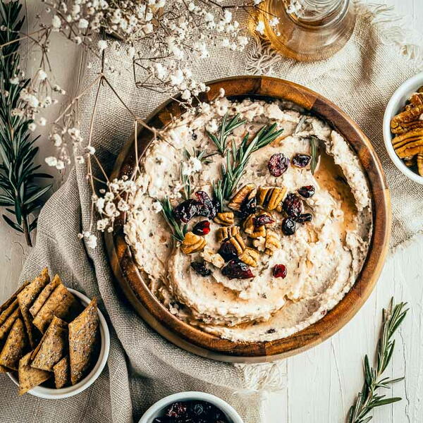 White Bean Hummus With Cranberries White Bean Hummus With Cranberries