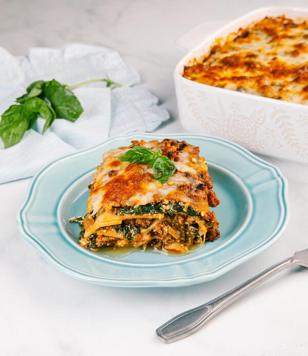 Low-Carb Lasagna with Mushrooms and Meat Ragu