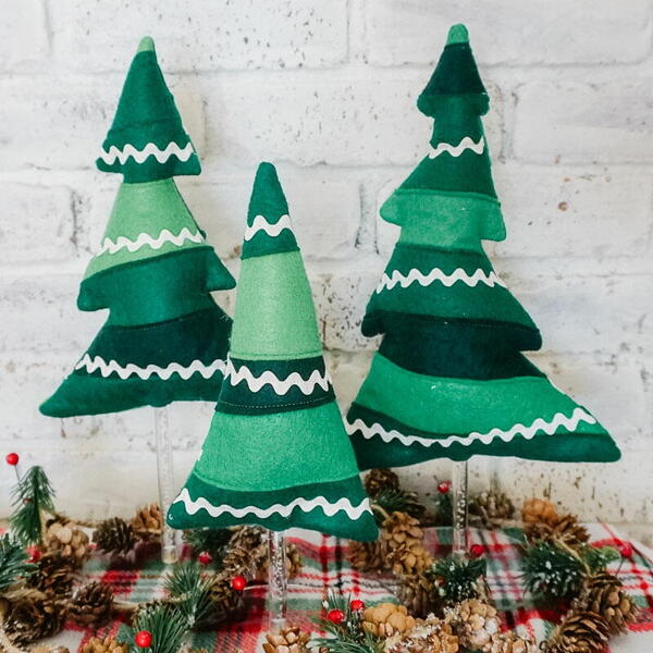 DIY Fabric Tree For Christmas DIY Fabric Tree For Christmas