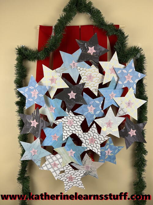 Hanging Star Holiday Countdown Calendar Hanging Star Holiday Countdown Calendar