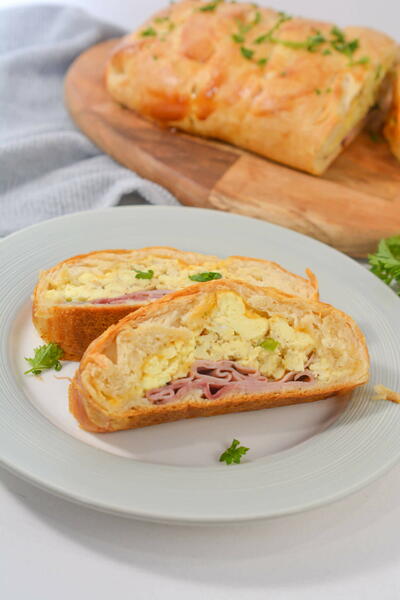 Ham And Egg Breakfast Braid