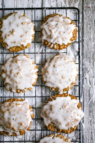 Iced Oatmeal Cookies Iced Oatmeal Cookies