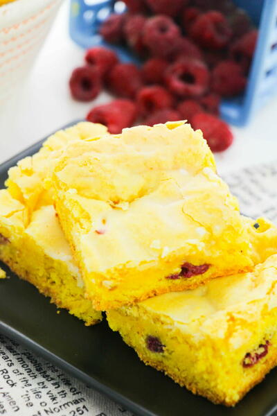 Lemon Blondies With Raspberries