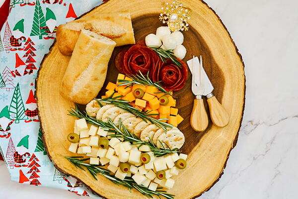 Easy Christmas Tree Charcuterie Board Recipe Easy Christmas Tree Charcuterie Board Recipe