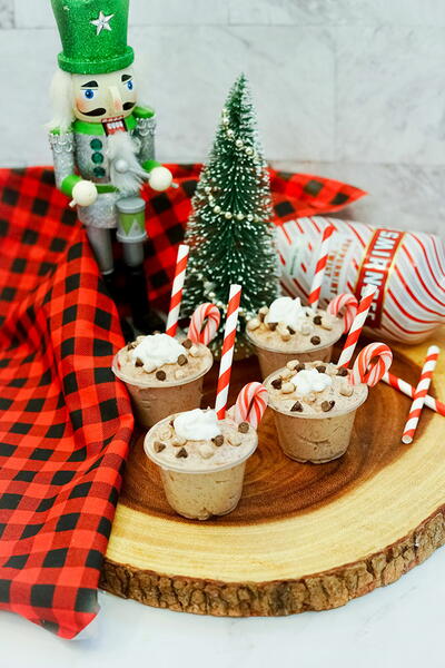 Hot Chocolate Pudding Shots Hot Chocolate Pudding Shots
