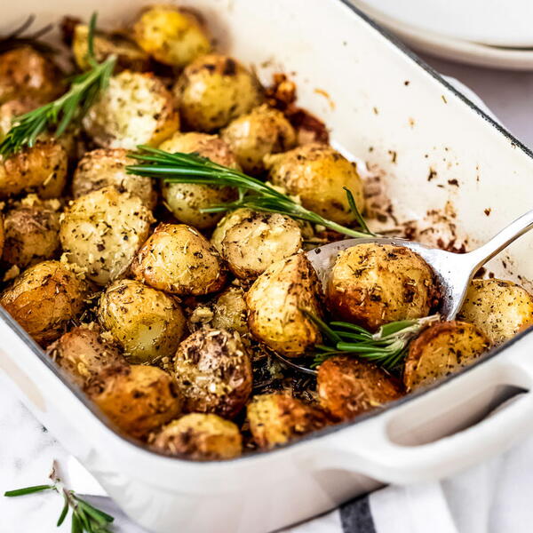 Garlic And Rosemary Potatoes 