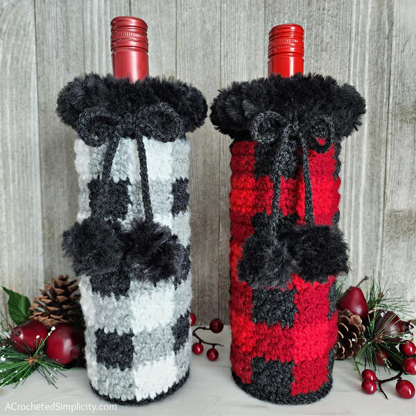 Buffalo Plaid Wine Cozy Buffalo Plaid Wine Cozy