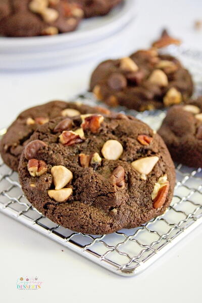 Chocolate Turtle Cookies