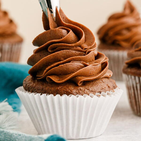 Chocolate Buttercream Frosting Chocolate Buttercream Frosting