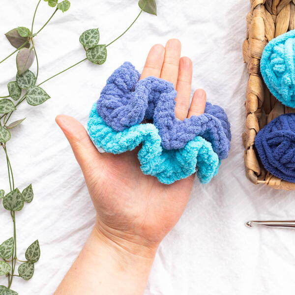 Blanket Yarn Hair Scrunchies Blanket Yarn Hair Scrunchies