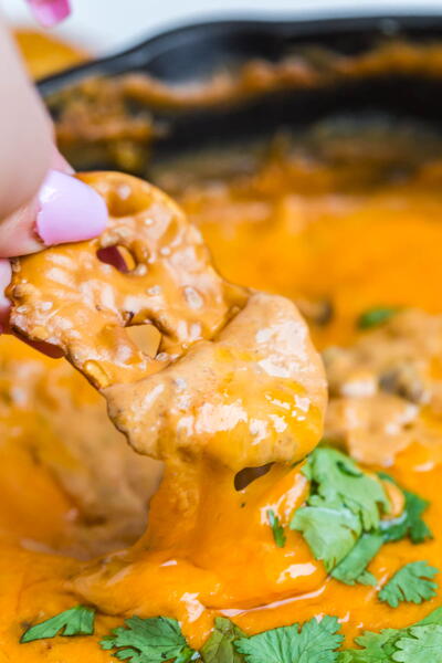 3 Ingredient Chili Cheese Dip 3 Ingredient Chili Cheese Dip