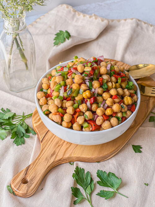 Roasted Red Pepper Chickpea Salad with Red Wine Vinaigrette or Lemon Pesto Lentil Salad Roasted Red Pepper Chickpea Salad with Red Wine Vinaigrette or Lemon Pesto Lentil Salad