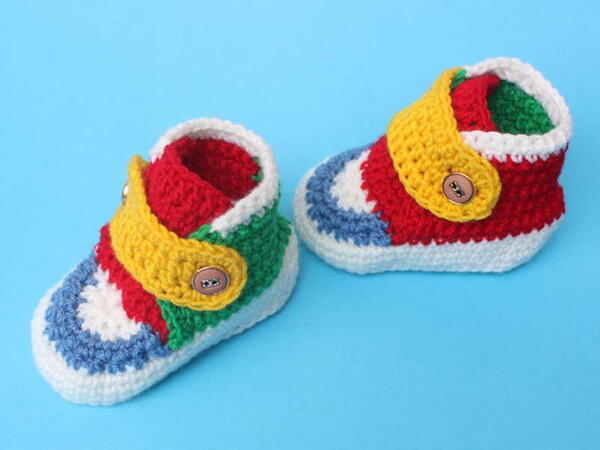 Latest Baby Flaps Convers Booties - Crochet Sneakers Shoes - New 2022 Booties Designs Latest Baby Flaps Convers Booties - Crochet Sneakers Shoes - New 2022 Booties Designs