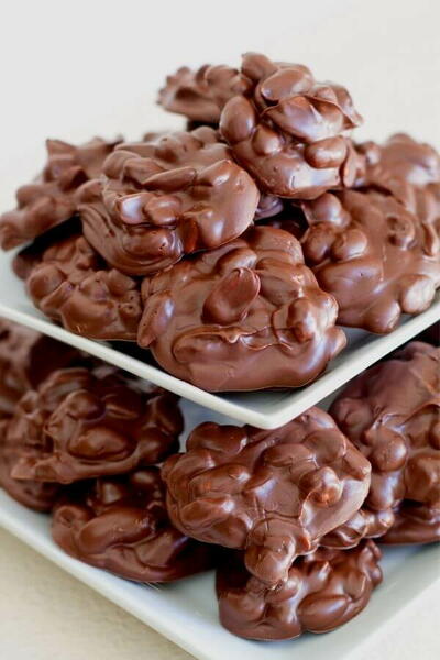 Slow Cooker Peanut Clusters Slow Cooker Peanut Clusters