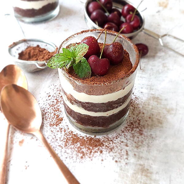 Chocolate Cake Tiramisu without Eggs And Butter Chocolate Cake Tiramisu (without Eggs And Butter)