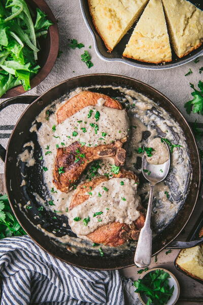 Country-style Pork Chops And Gravy