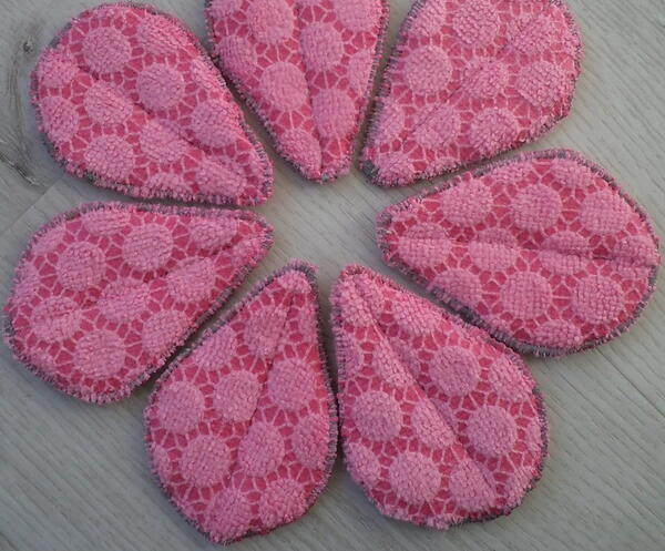 Petal-Shaped Reusable Makeup Remover Pads Petal-Shaped Reusable Makeup Remover Pads