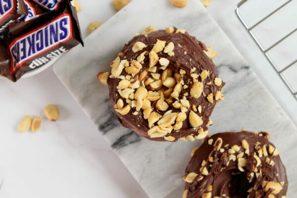 The Best Snickers Donut Recipe The Best Snickers Donut Recipe