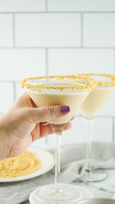 Cheesecake Cocktail- Cheesecake Factory Copycat