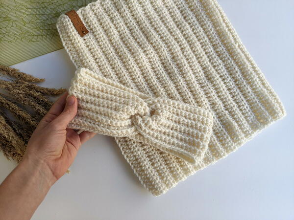 Twisted Ear Warmer Twisted Ear Warmer