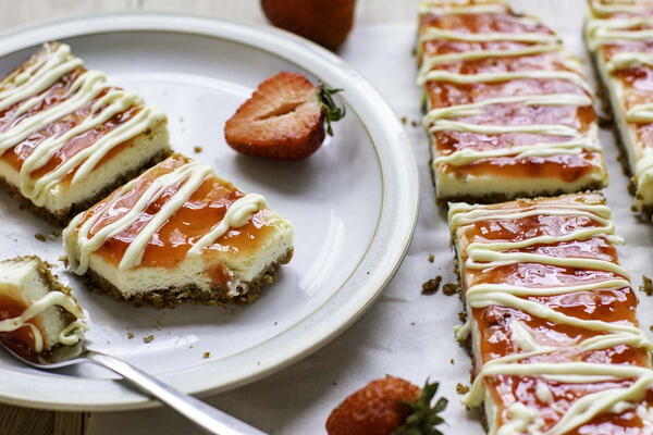 Copycat Philadelphia Cheesecake Snack Bars Copycat Philadelphia Cheesecake Snack Bars