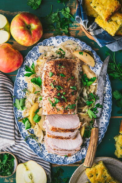 Slow Cooker Pork Loin With Apples And Cabbage Slow Cooker Pork Loin With Apples And Cabbage