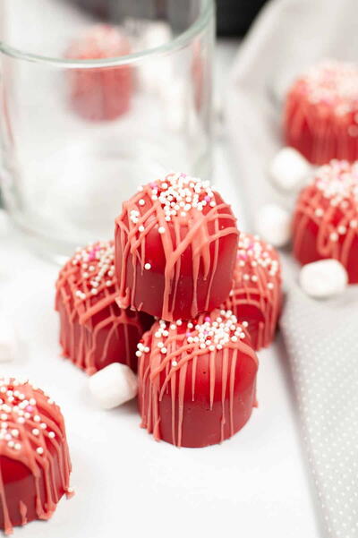 Valentine Cocoa Bombs Valentine Cocoa Bombs