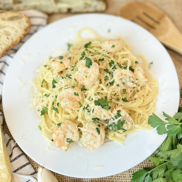 Creamy Garlic Shrimp Pasta Creamy Garlic Shrimp Pasta