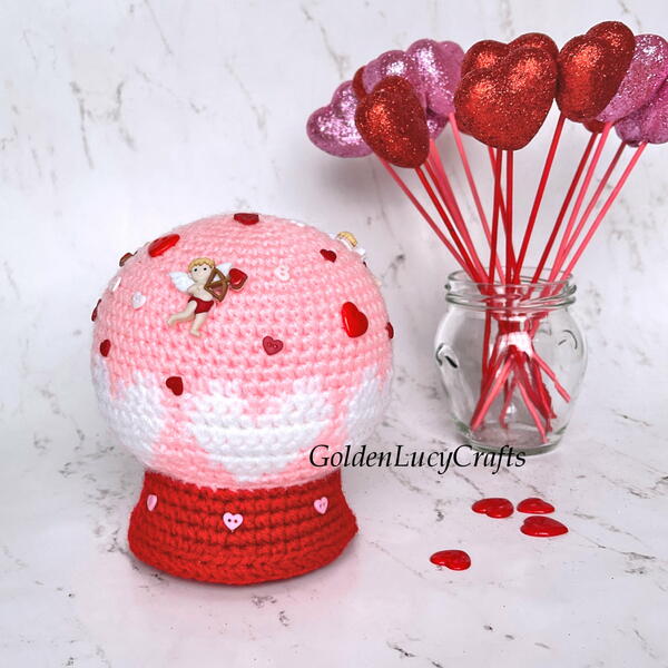 Crochet Valentines Day Snow Globe Crochet Valentine’s Day Snow Globe