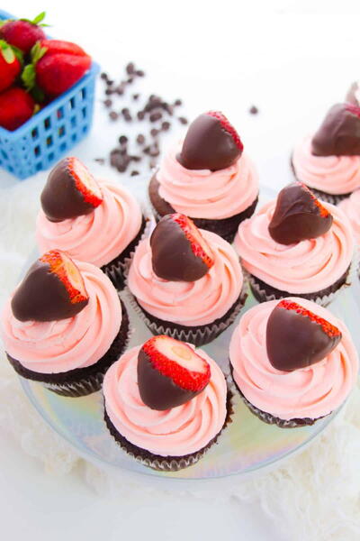 Chocolate Strawberry Cupcakes