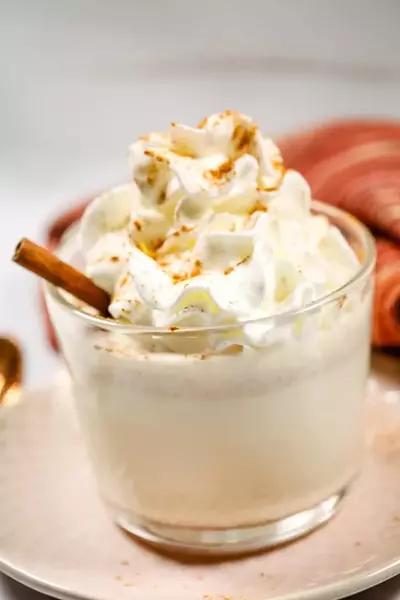 White Hot Chocolate With Chocolate Chips White Hot Chocolate With Chocolate Chips