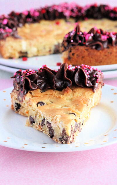 Chocolate Chip Cookie Cake