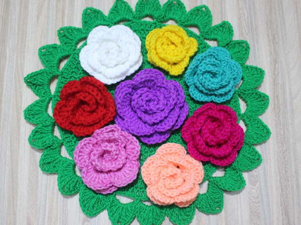 Roses For Spring Seasonflowers Table Runner Roses For Spring Season/flowers Table Runner