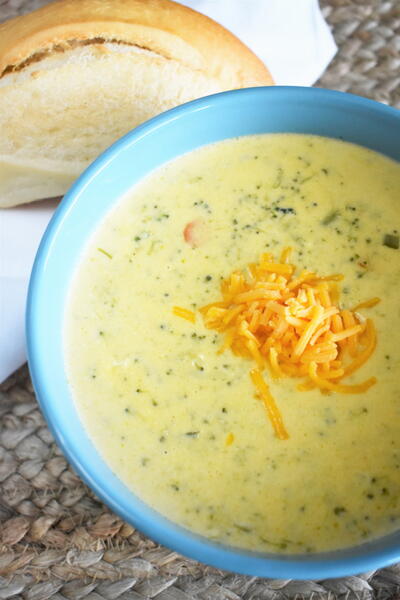 Instant Pot Broccoli Cheese Soup Instant Pot Broccoli Cheese Soup