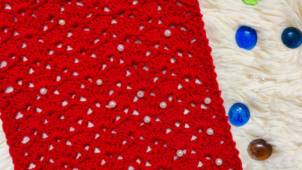 Simple And Easy Crochet Table Runner Valentines Day Pattern Simple And Easy Crochet Table Runner Valentine's Day Pattern
