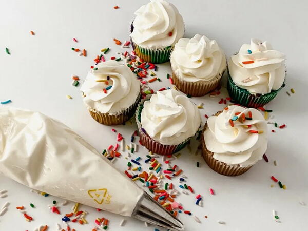 Vanilla Buttercream Frosting Recipe Vanilla Buttercream Frosting Recipe