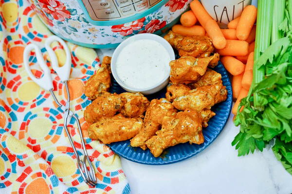 Buffalo Instant Pot Chicken Wings Buffalo Instant Pot Chicken Wings